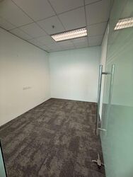 Bugis Junction (D7), Office #572117961